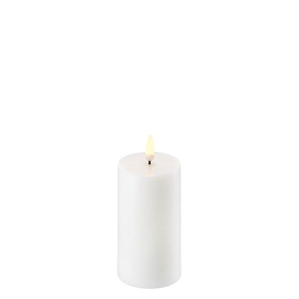 Piffany Copenhagen - Uyuni Lighting LED Pillar Kerze "Nordic White" H: 10 cm, Ø: 5,8 cm