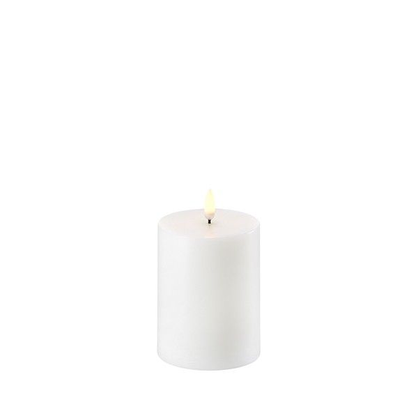 Piffany Copenhagen - Uyuni Lighting LED Pillar Kerze "Nordic White" H: 10 cm, Ø: 7,8 cm